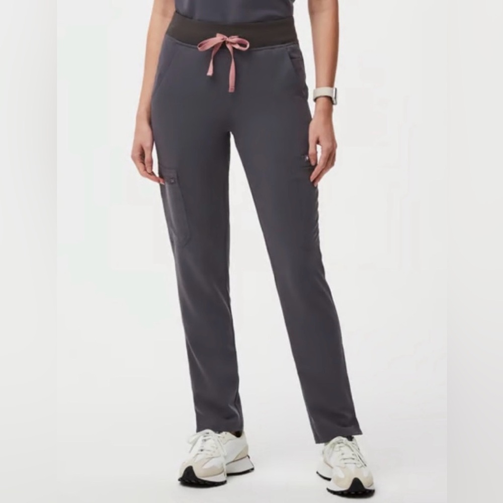 Figs Women's Yola Skinny Scrub Pants Medium - Charcoal (Pink Tie)
